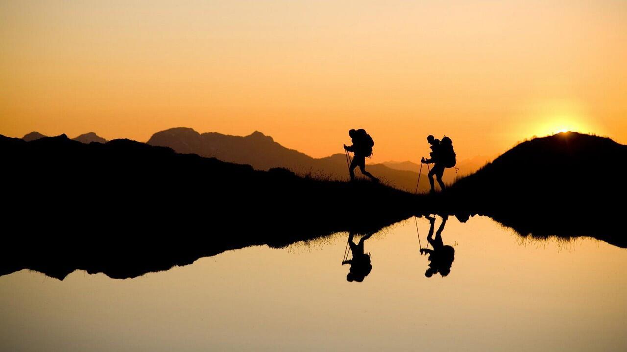 11 Larangan Saat Mendaki Gunung