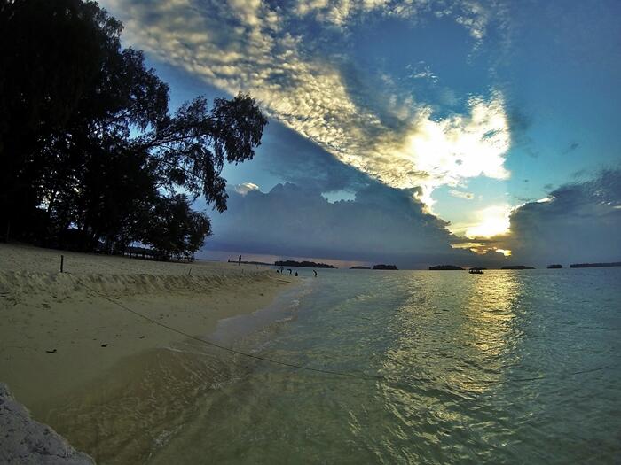 Yuk mengawali musim panas dengan wisata ke Pulau Harapan 28 Februari - 1 Maret 2015