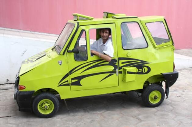 Kreatif gan!!Gelandangan Jenius, Buat Mobil Dari Rongsokan