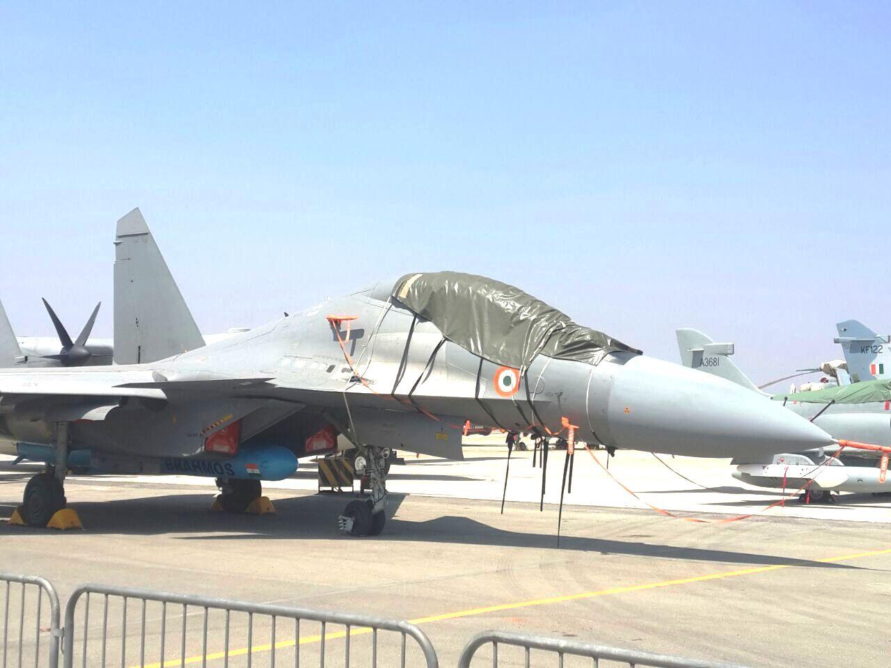 (foto) Ready To Fly: Su-30MKI With BrahMos