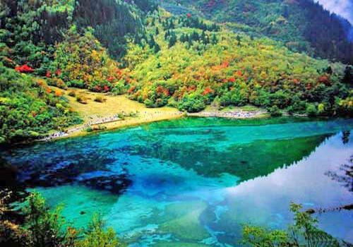 Melihat Keindahan Lembah Jiuzhaigou