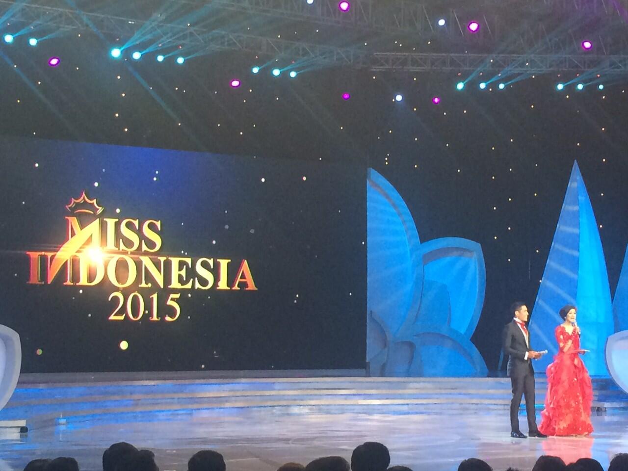 KUMPULAN FOTO ACARA MISS INDONESIA 2015 BERSAMA SARIAYU MARTHA TILAAR