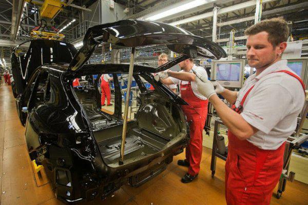 Melihat Pabrik Mobil Porsche di Leipzig, Jerman