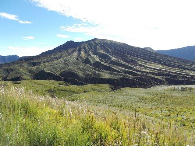 &#91;CARPER&#93; Mengitari kaldera, lautan pasir dan kawah Bromo