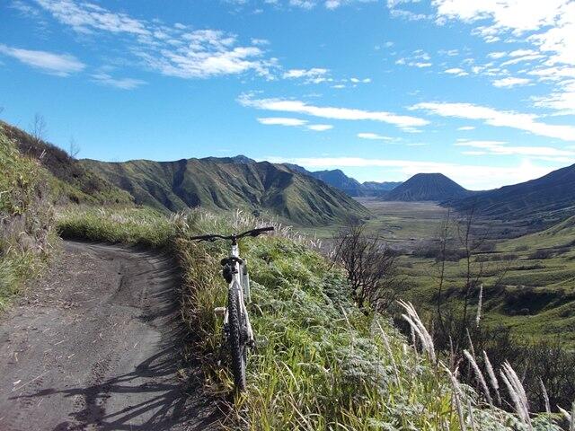 &#91;CARPER&#93; Mengitari kaldera, lautan pasir dan kawah Bromo