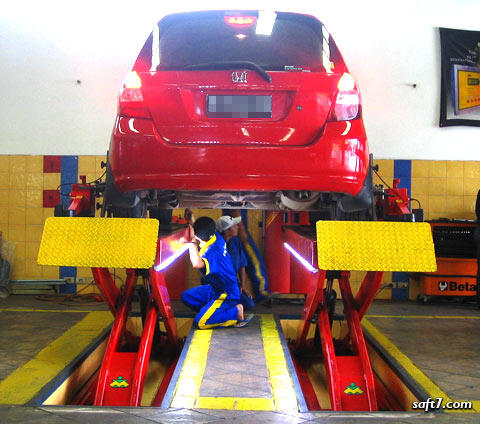 MENGENAL SPOORING DAN BALANCING PADA MOBIL