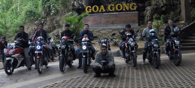 &#91;FR&#93; VixUs Touring Gabungan Go To Pacitan