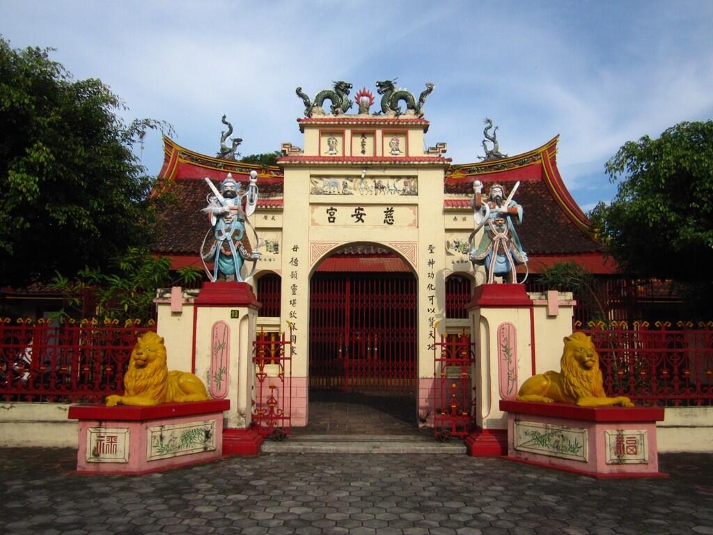 Jalan-Jalan Liat Tokong ( Kelenteng ) Di Indonesia Yuk