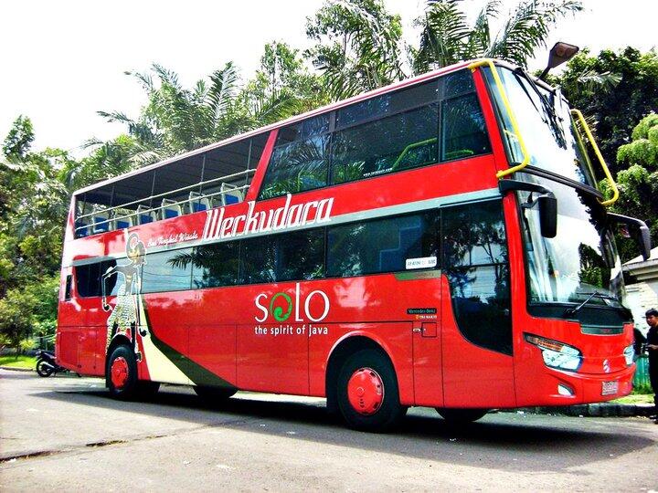 Menikmati Kota di Indonesia dengan Bus Tingkat Wisata