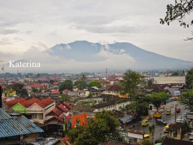 Bukittinggi, Kota Sejuk Berseri yang Nempel di Hati