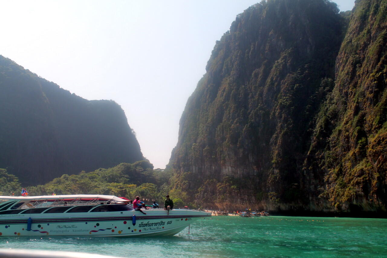 SHARE LIBURAN Murah Phuket (phiphi+James Bond Island) transit Kuala Lumpur dr Bandung