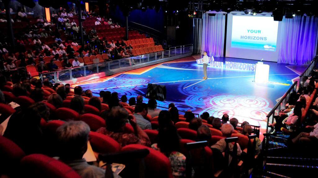 Allure of the Seas (Kapal Pesiar Terbesar di Dunia)