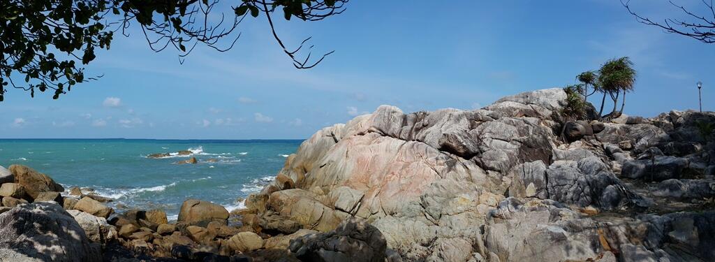 PANTAI PARAI TENGGIRI (ONE OF THE BEST BEACH IN BANGKA BELITUNG)