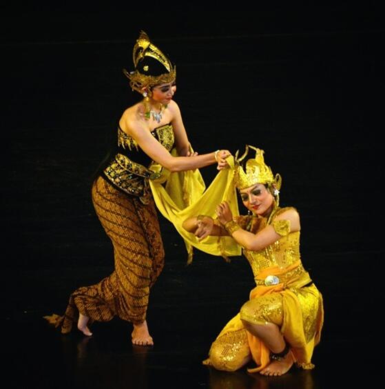(budaya) Hayo gan ada yang tahu nggak ini adegan apa???