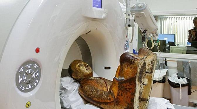 Terkuak, Patung Buddha Berisi Mumi Biksu dan Naskah Kuno