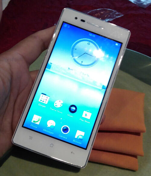 Hands-On: Merasakan Smartphone 3 Jutaan Oppo Mirror 3