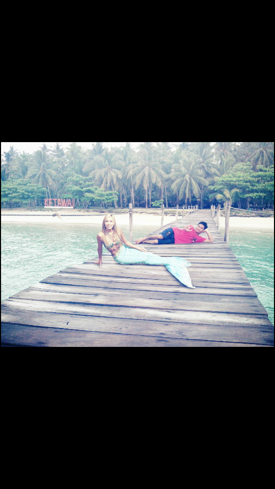 Sebuah karya goresan tangan dan Teknik Photoshop &#91; WITH PICT&#93;