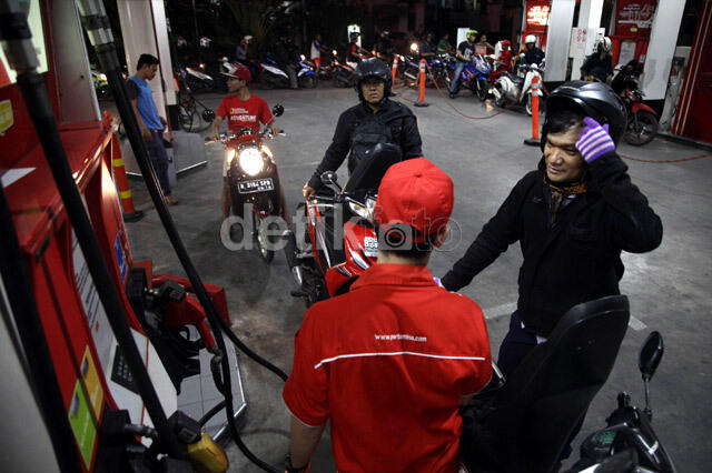 &#91;BREAKING NEWS&#93; Mulai 1 Maret, Harga Premium Naik Jadi Rp 6.800/Liter