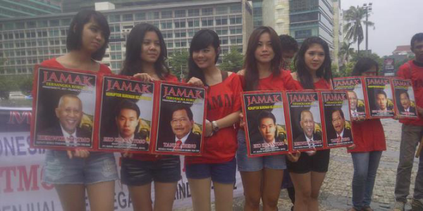 Wuihh, Ini Foto-foto Cantiknya Gadis-gadis Demonstran Pendukung Ahok !