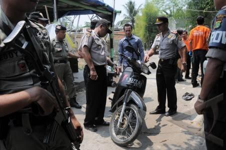 Kisah Pasukan Bersenjata di Desa 'Surga' Para Begal