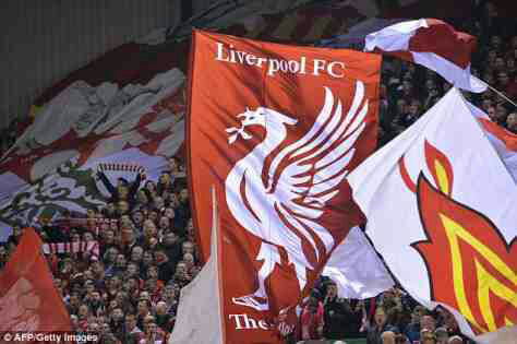 Tribun The Kop,Liverpool. Tribun penuh bendera di Inggris.