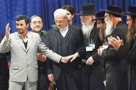 Siapa sebenarnya Ahmadinejad ini?