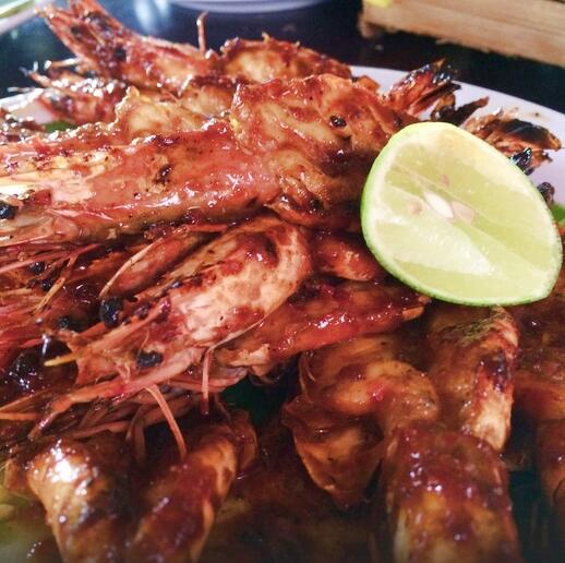 Tempat Nongkrong - Makan yang Uenak &amp; Cozy di Bali