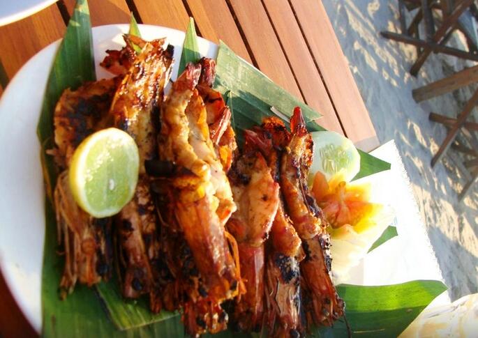 Tempat Nongkrong - Makan yang Uenak &amp; Cozy di Bali