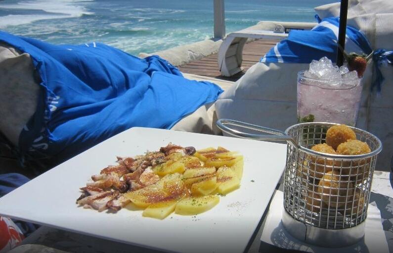Tempat Nongkrong - Makan yang Uenak &amp; Cozy di Bali