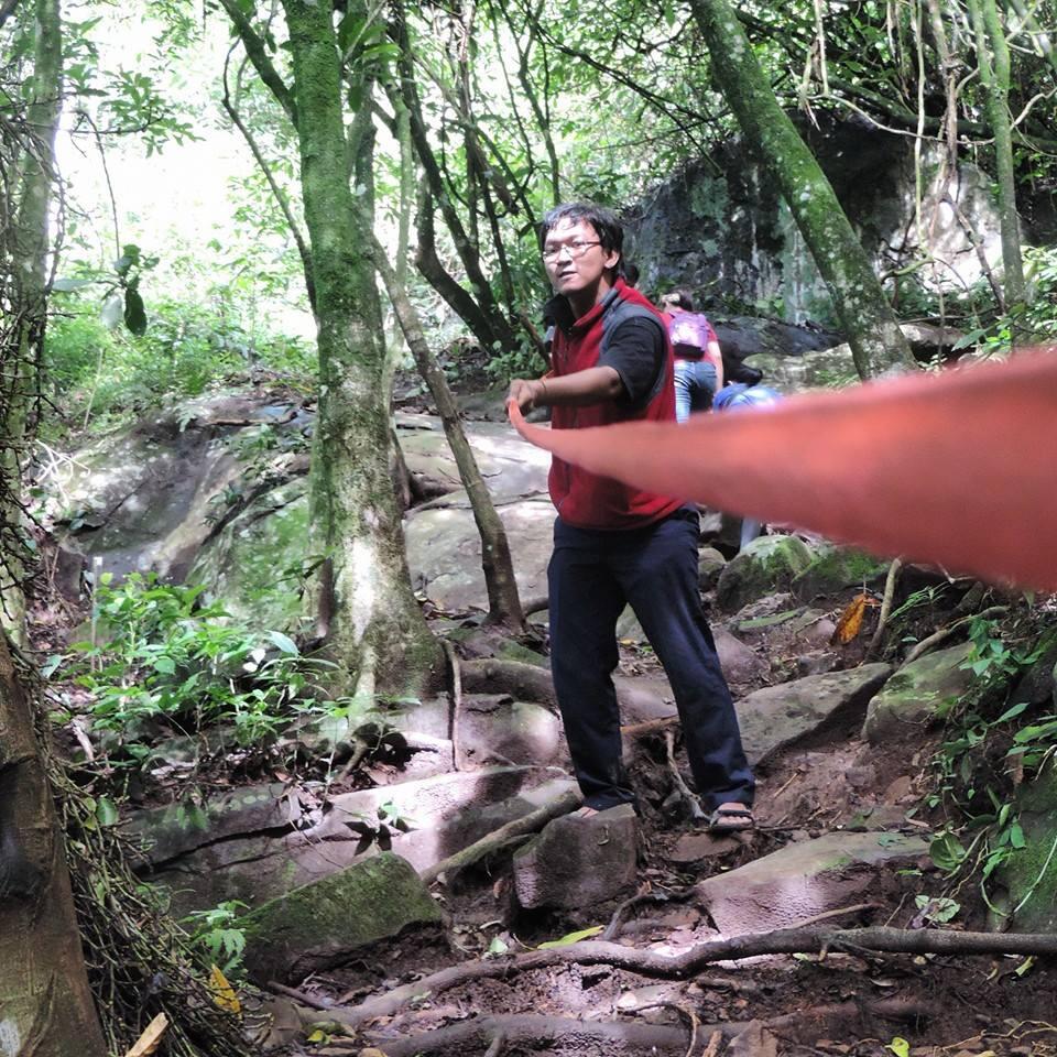 GUNUNG BONGKOK 975 MDPL