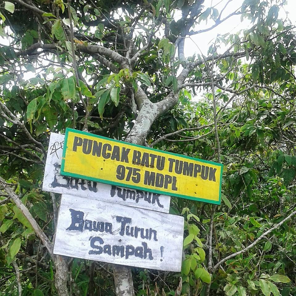 GUNUNG BONGKOK 975 MDPL