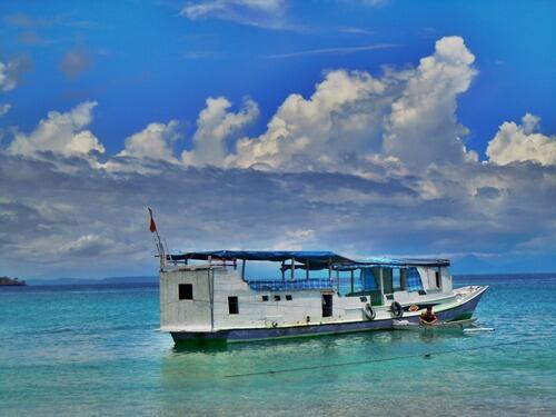 Indah nya Pulau Moyo Surga terpendam Di Sumbawa