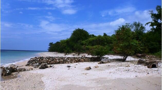 Indah nya Pulau Moyo Surga terpendam Di Sumbawa