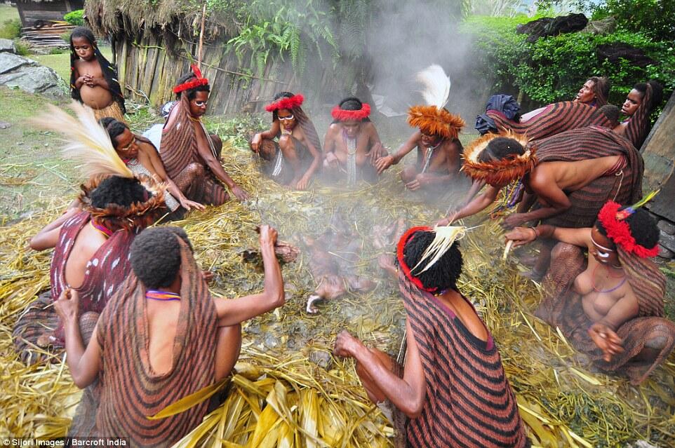 Thanksgiving Ala Suku di Papua