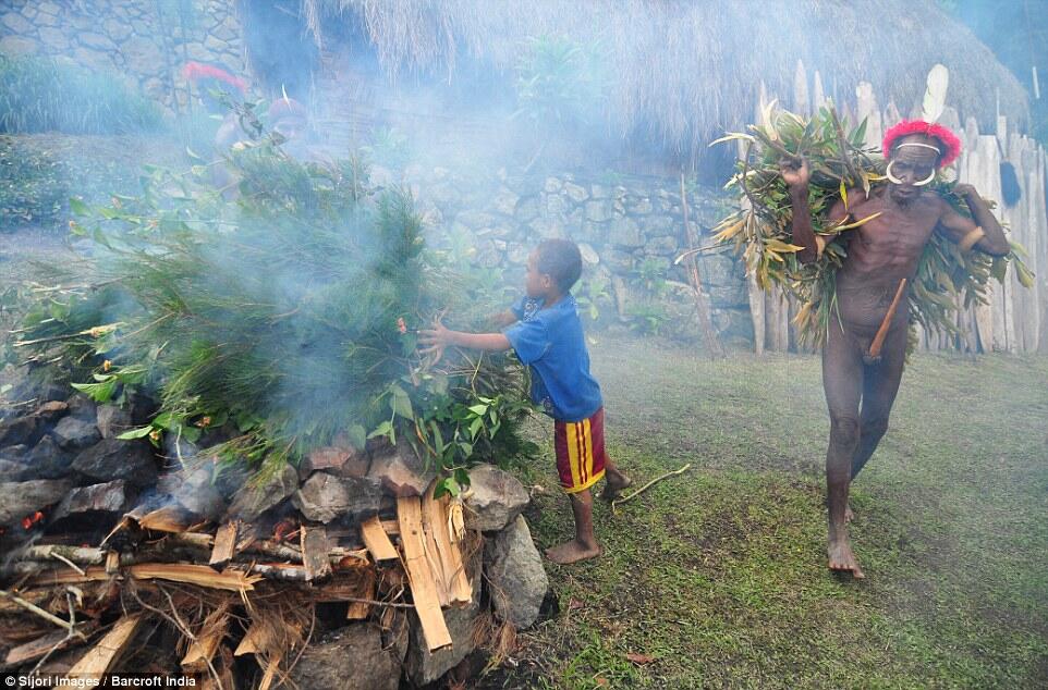 Thanksgiving Ala Suku di Papua