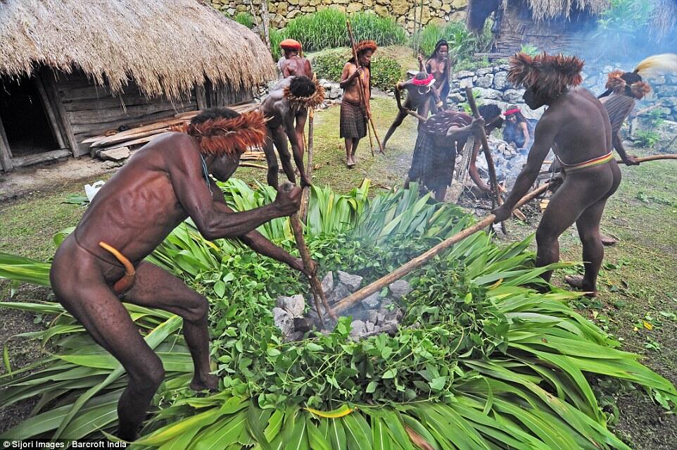 Thanksgiving Ala Suku di Papua