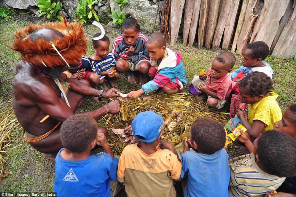 Thanksgiving Ala Suku di Papua