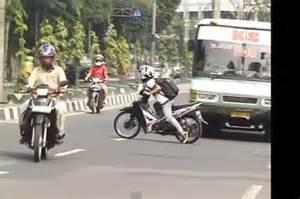 MOTORMU ( AKAN ) BISA MEMBUNUHMU.....