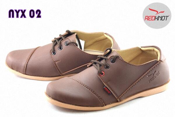 JUAL REDKNOT SHOES,BELI SEPATU BONUS SENDAL !!!!!!