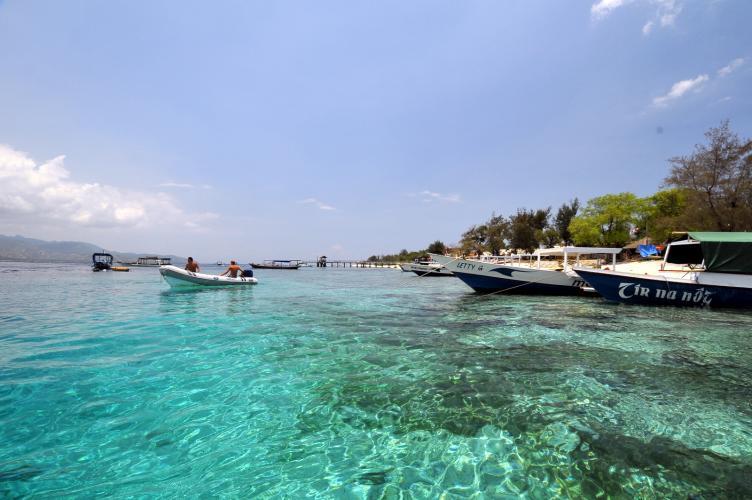 10 Tempat Bulan Madu Terindah Yang Ada di Indonesia Nih Gan