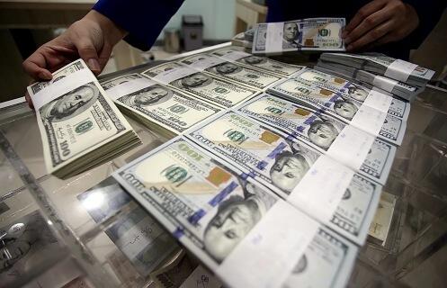 Dolar Akhirnya Tembus Rp 13.000