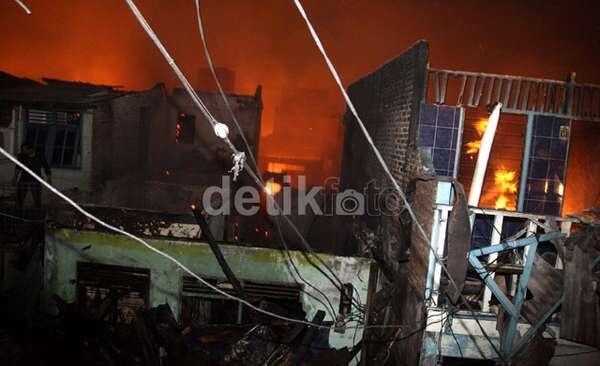 FOTO: Kebakaran Hebat di Tanah Abang