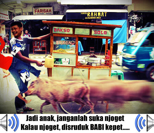 masih inget lagu ini gan ? ( versi plesetan ) 