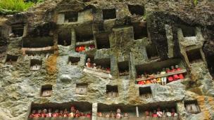 (thread weekend)3 Ritual Penguburan Khas Tana Toraja, Sulawesi Selatan