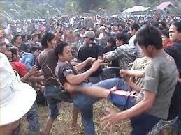 (thread weekend)3 Ritual Penguburan Khas Tana Toraja, Sulawesi Selatan