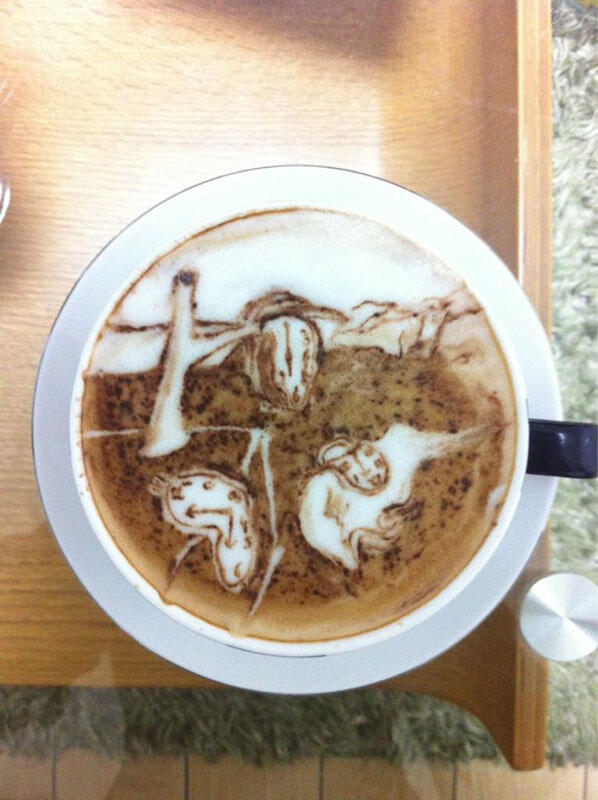 Photo Karya Seni dari Latte Coffe