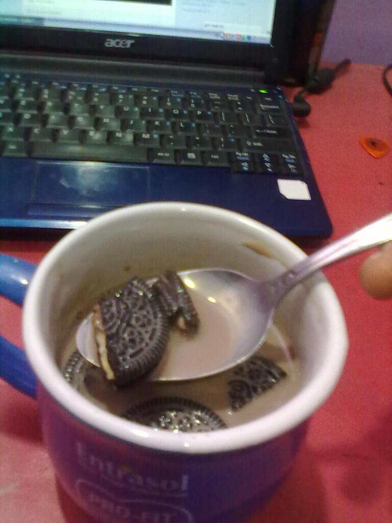 Minggu Pagi gan,, ;) bikin sereal simpe nyookkk..