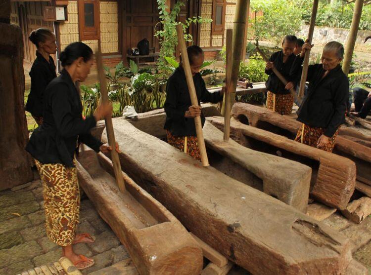 8 Destinasi Wisata Edukasi di Jawa Timur yang Bakal Memperkaya Wawasanmu