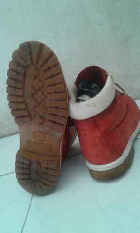 Jual Sepatu Dr. MARTEENS size 9 dan 10 RARE ada PUMA FERRARI dan TIMBERLAND RARE
