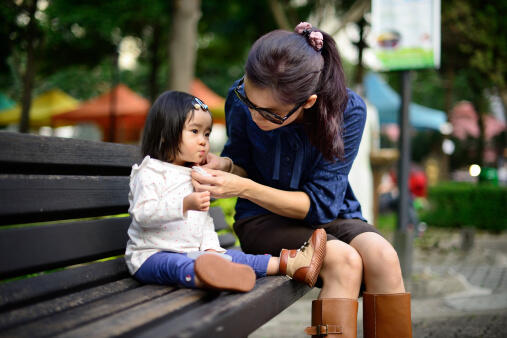 Fenomena Macan Ternak, Mamah Cantik Anter Anak Dan Pernak Perniknya